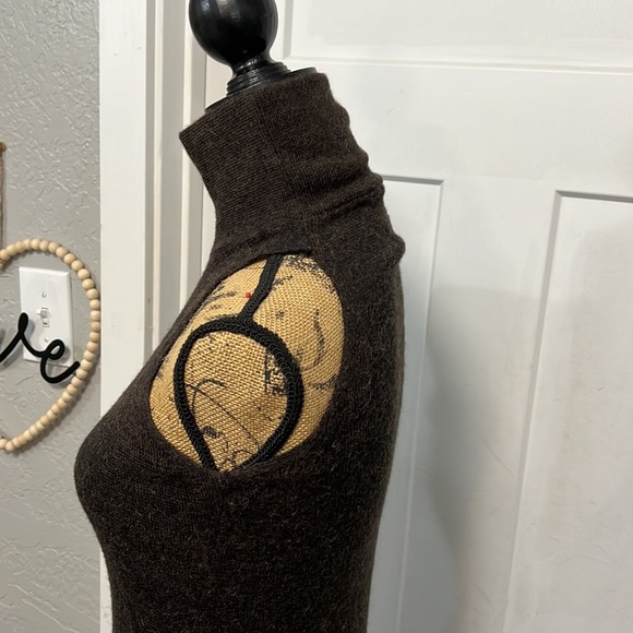 ZARA KNIT ITALIAN BROWN YARN HIGH NECK ASYMMETRIC TUNIC STYLE TOP SMALL - Picture 7 of 13